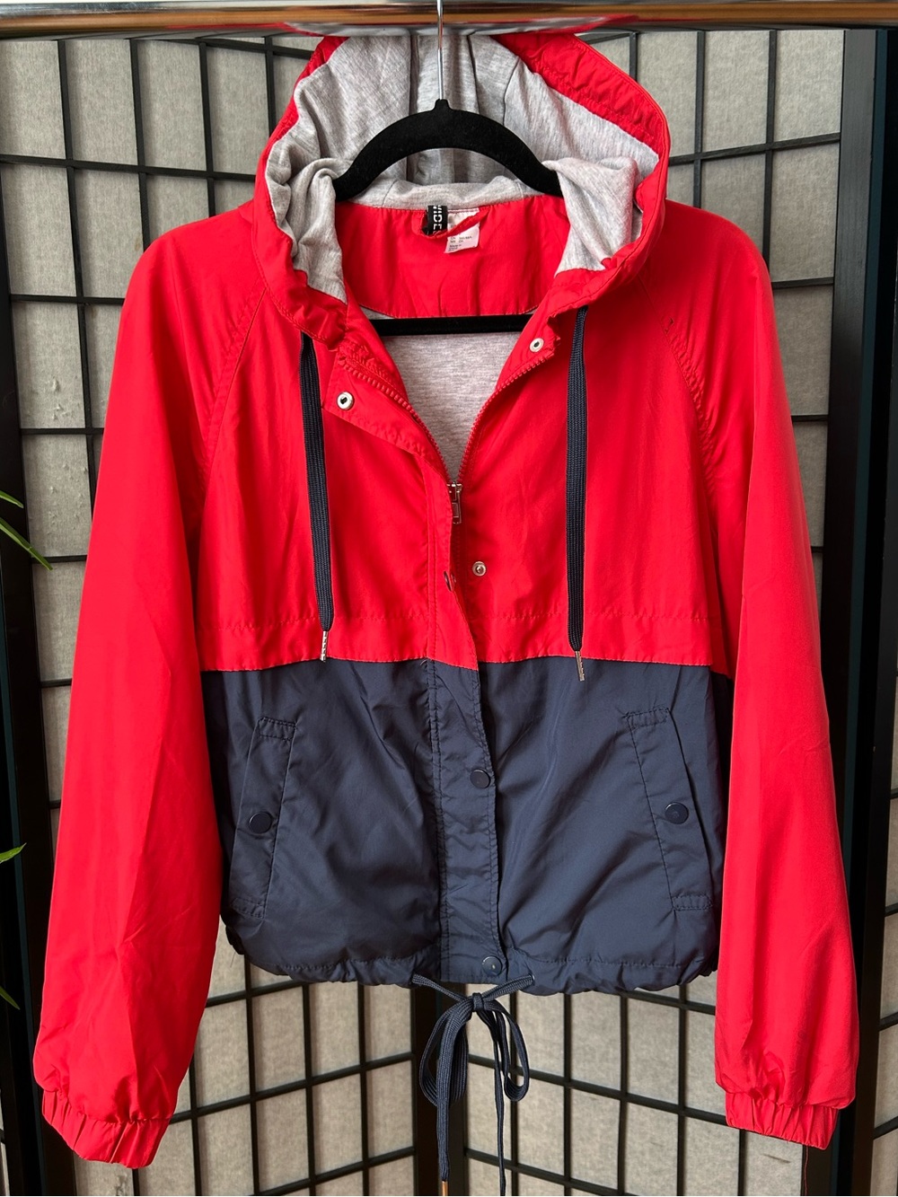 Red & Navy Blue Windbreaker Jacket Women’s Size Small with Adjustable Waist